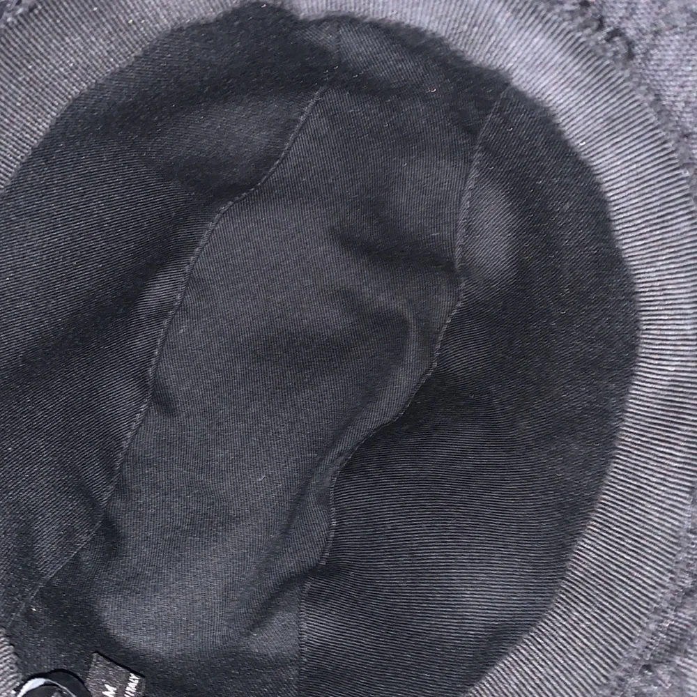 Vintage Gucci bucket hat🖤 - Picture 4 of 5